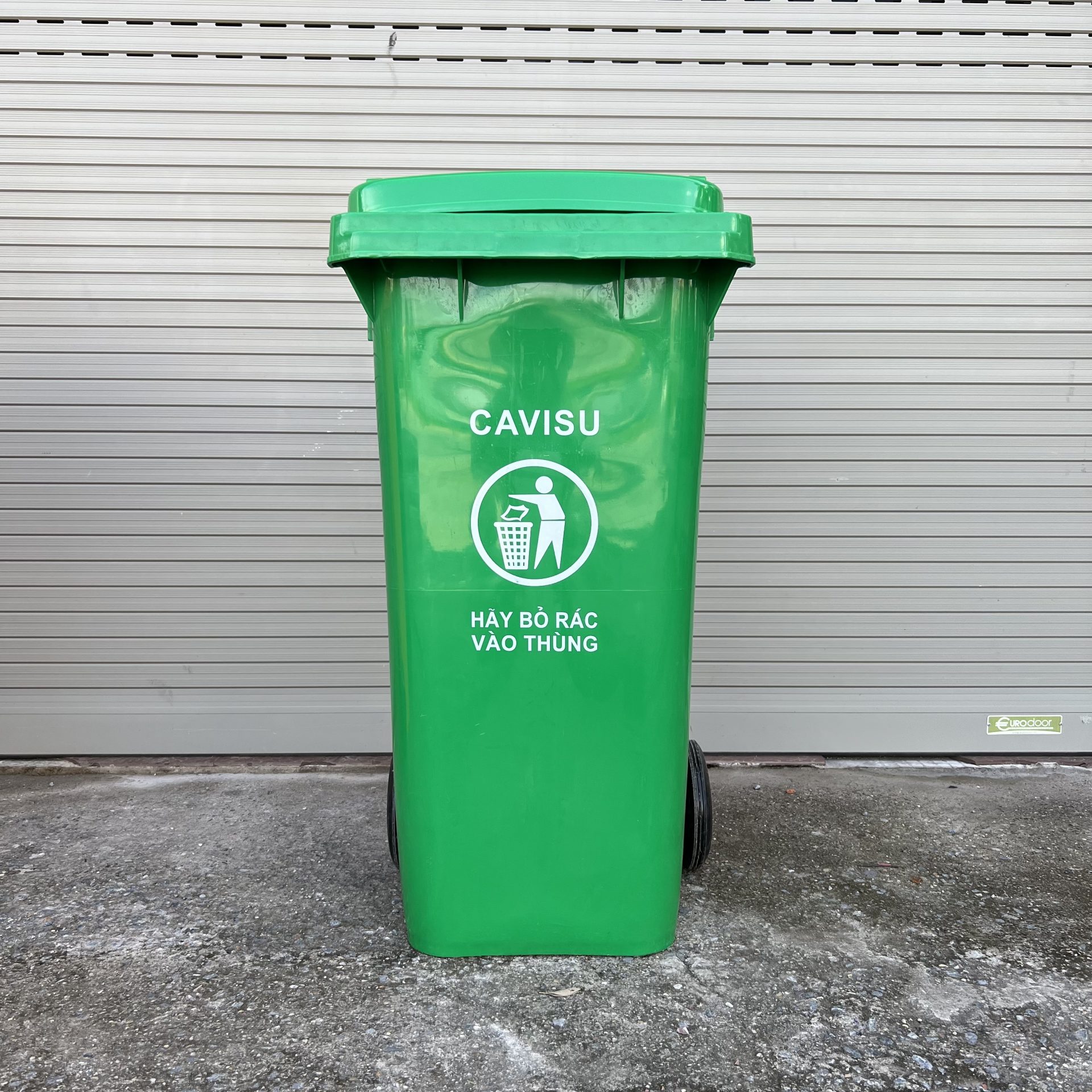 Thùng rác nhựa 100L thương hiệu Cavisu bền đẹp,khả năng chịu nhiệt , thiết kế nắp đậy thông minh , có bánh xe đẩy di chuyển dễ dàng - 100L conv