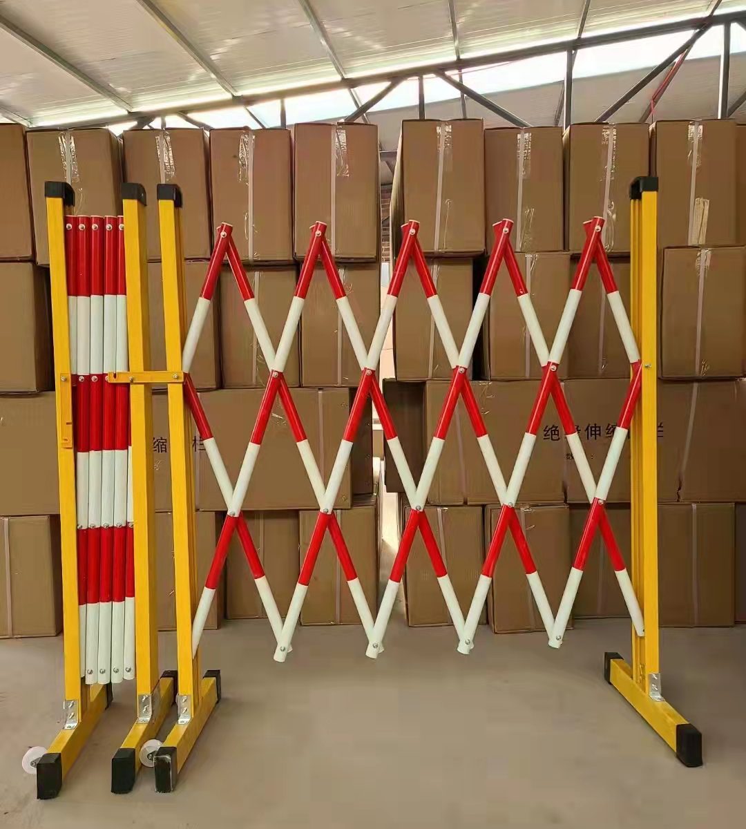 Hàng rào Nhựa thủy tinh Composite hay còn gọi là nhựa FRP, có sức chịu đựng nhiệt, độ bền cơ học cao - WeChat Image 20220312140617 1