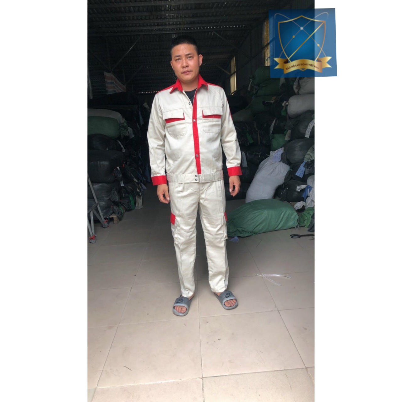 Quần áo bảo hộ kaki liên doanh phối màu ghi đỏ - a2
