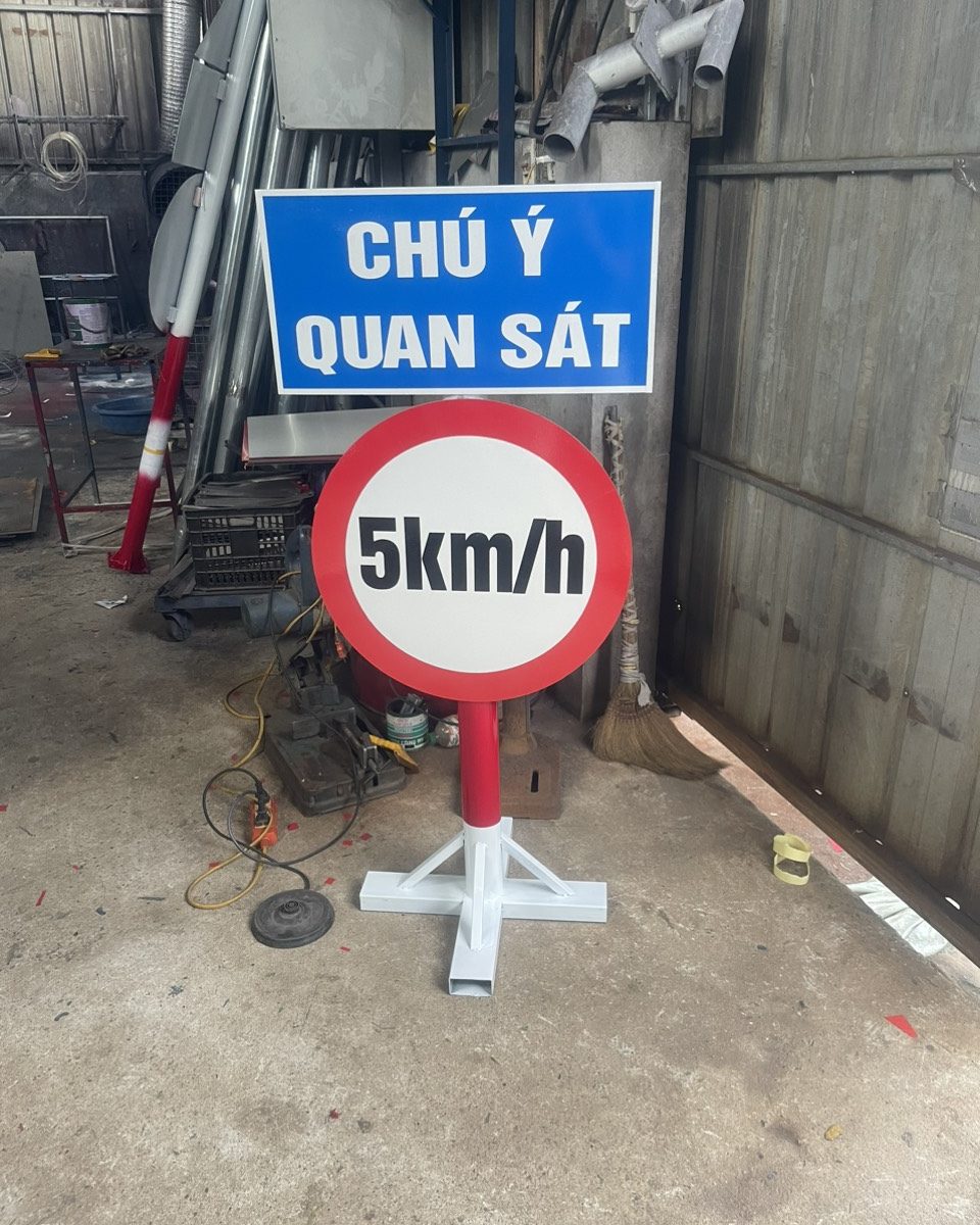 BIỂN CẢNH BÁO CHÚ Ý QUAN SÁT KẾT HỢP ĐIỀU CHỈNH TỐC ĐỘ (kèm đặt làm theo yêu cầu tất cả các loại biển kèm kích thước khác nhau) - bien