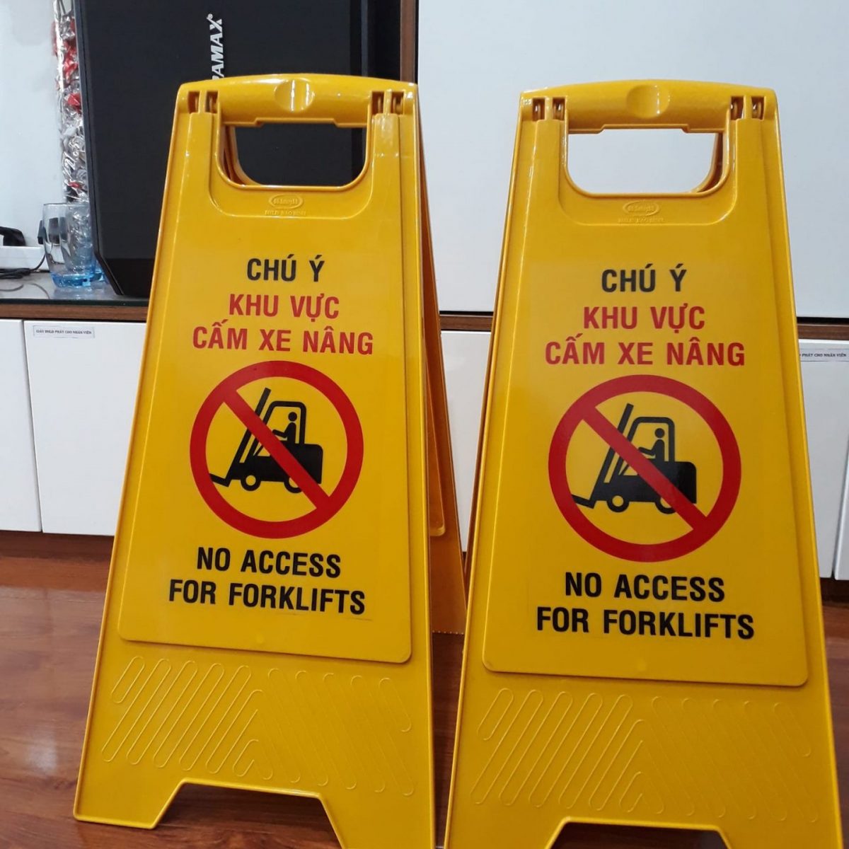 Nhận đặt may các mẫu trang phục bảo hộ kèm in logo giá thương mại - bien5