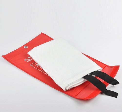 Chăn chữa cháy dập lửa vải sợi thủy tinh 2m x 2m - chan chua chay chan dap lua chan aimang 4