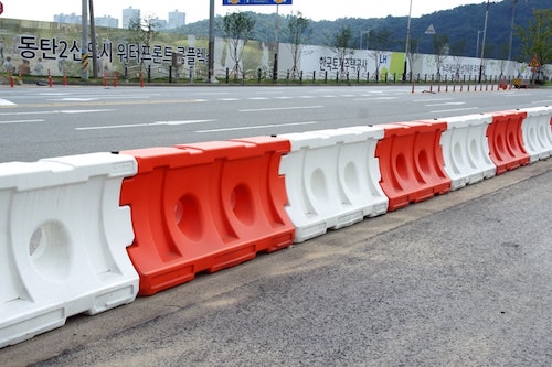 Hàng Rào chắn Hàn Quốc nhựa PU siêu dẻo nối tiếp - dai phan cach PE 02