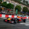 Dải phân cách nhựa chứa nước làm hàng rào chắn đường đua F1 - dai phan cach chua nuoc duong dua f1 5