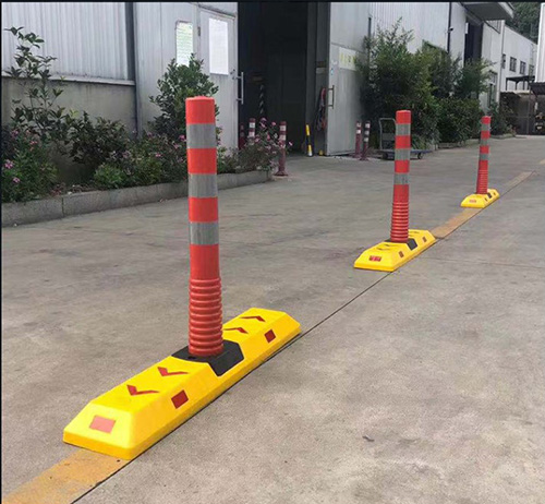 Dải phân cách thép: Lựa chọn, chi phí và hướng dẫn thi công