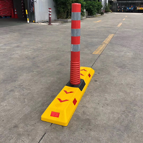 Dải phân cách cọc tiêu siêu mềm Nhật Quang cảnh báo phân làn giao thông cao 75 cm - dai phan cach giao thong sieu mem