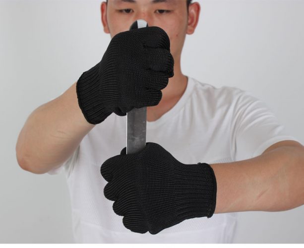 Hướng dẫn chọn găng tay chống cắt phù hợp cho công việc