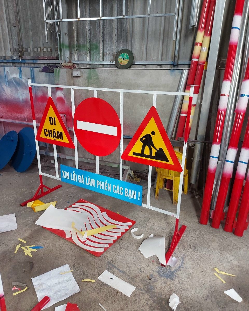Hàng rào sắt 1m1x1m5 sản phẩm tự công ty sản xuất đảm bảo chất lượng - hrxllp