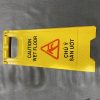 Biển bảng cảnh báo chữ A nội dung Khu vực đang thi công - z3999599979433 2ab13e601aeedf2dea02d298958c1255