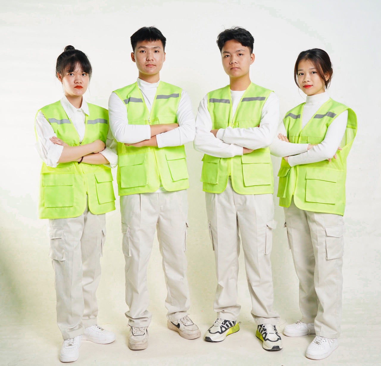 Áo gile phản quang túi hộp xanh cốm - z4098621317079 ce32e349e95fd24e24d9a99ada2beb8b