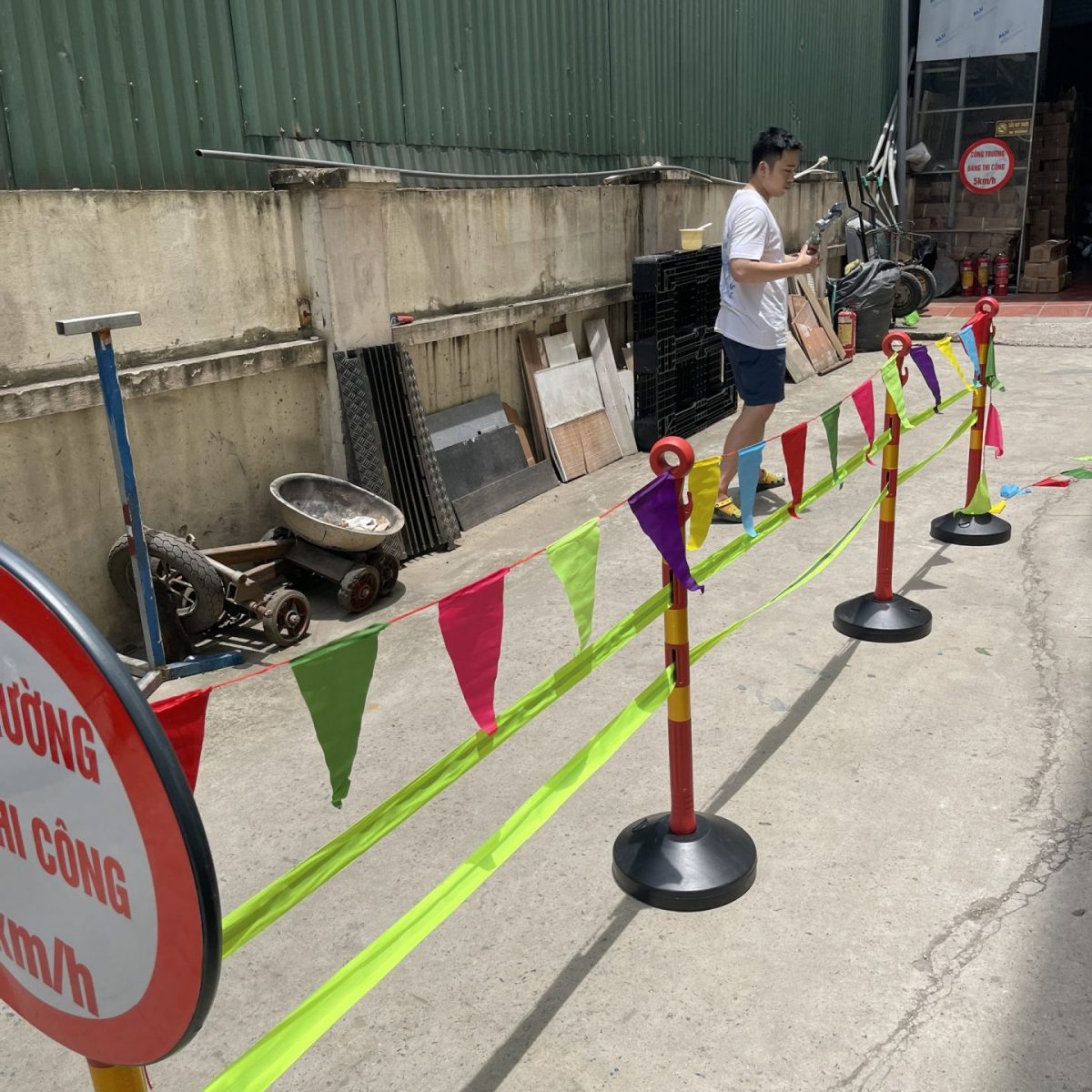 Cọc tiêu đa năng Nhật Quang đa dạng màu sắc , phù hợp được đa dạng các loại biển , đèn cảnh báo thân phản quang - z4608087271207 a4bc6911f2ec46e7819d58ea518d8c4