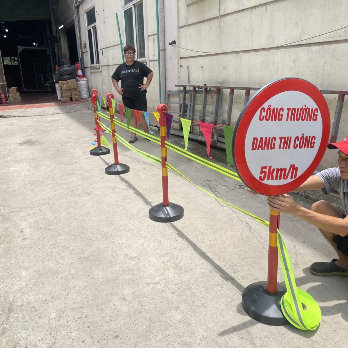 Cọc tiêu đa năng Nhật Quang đa dạng màu sắc , phù hợp được đa dạng các loại biển , đèn cảnh báo thân phản quang - z4608087287346 7c8b5a56ffe81e9f450d265918bc0cd