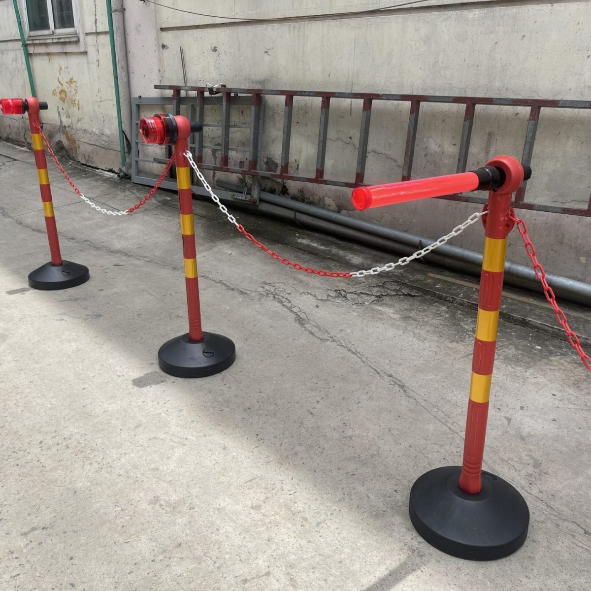 Ủng nhựa cao su pvc màu ghi xám đế đỏ phù hợp với mọi môi trường lao động - z4608087321311 52f782b72f044b64fe0cc0d18753475e