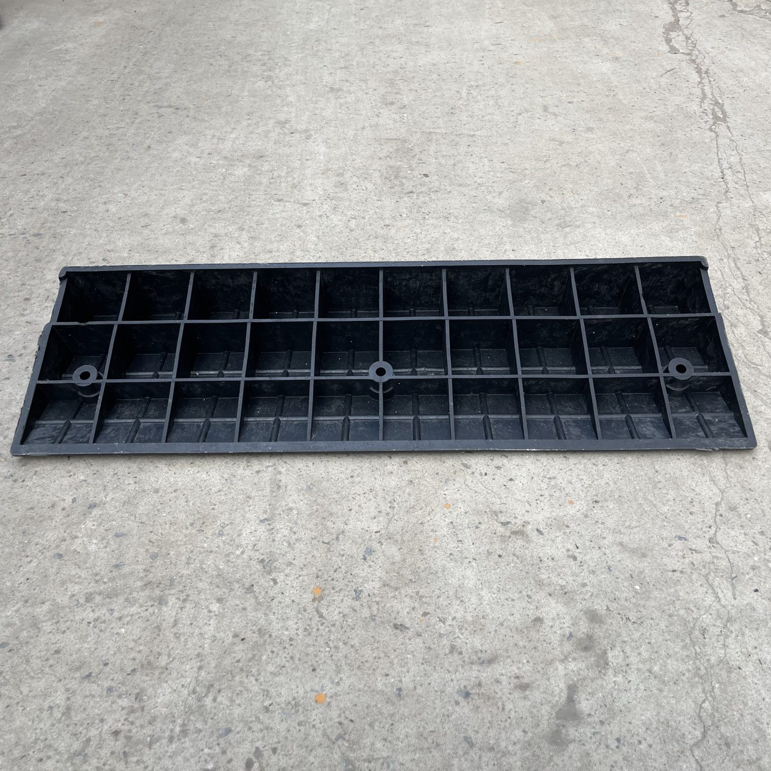 Dốc bục loại 100x30x13cm lên xuống xe hơi bằng đệm cao su chịu lực siêu bền - z4995009356546 f92b3662c1932bfa6a230270079a85f1