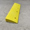 Bậc dốc nhựa kích thước 50*28*13cm bục lên xuống vỉa hè cho xe ô tô, xe máy nhựa đệm cao su tam giác chắc chắn - z4995009403698 77bd5b6a9a9b42b4345f4ae0101fd5cb