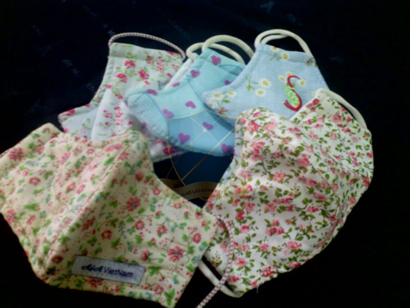 1356583973 467733484 3 phan phoi khau trang 3 lop mau sac da dang gia sieu re Quan ao1 1